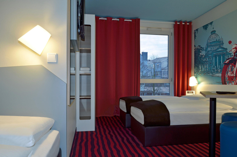 Bedroom 2, B&B Hotel Bad Homburg, Hochtaunuskreis