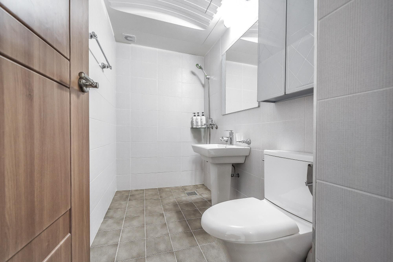 Bathroom 4, Yeosu Haedenview Pension, Yeosu