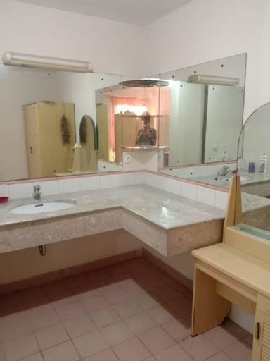 Bedroom 4, Lippo Condominium Pantai Carita by Yayin, Serang