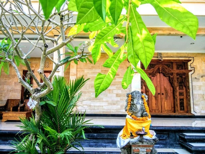 Exterior & Views 2, Santi HomeStay, Badung