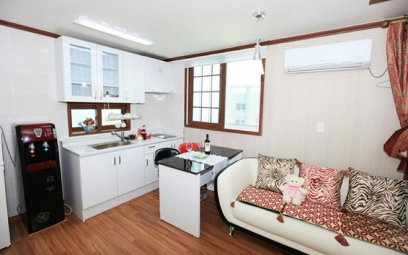 Others 5, Geojedo Carib Pension, Geoje