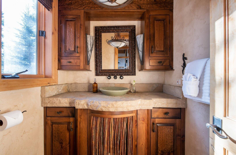 Bathroom 4, South Pine - Cherry Ridge, Summit