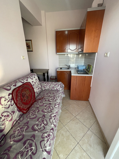 Others 4, City Apartments, Sarandës