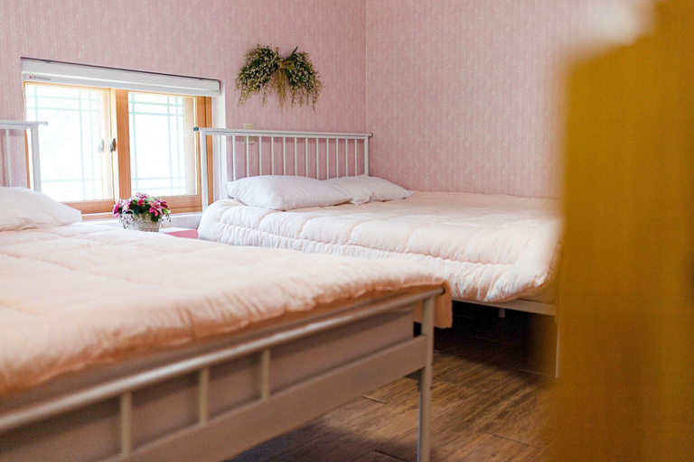 Bedroom 4, Pocheon Jayeongwasaramdel Pension, Pocheon