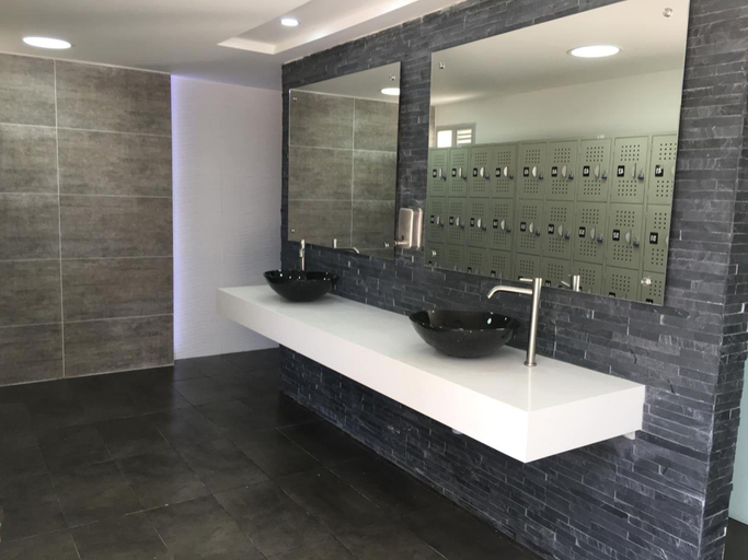 Bathroom 4, Hotel La Fragata, Tolú