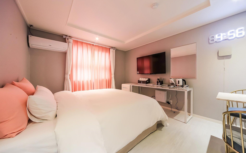 Bedroom 1, Busan Haeundae Momo Juice, Haeundae