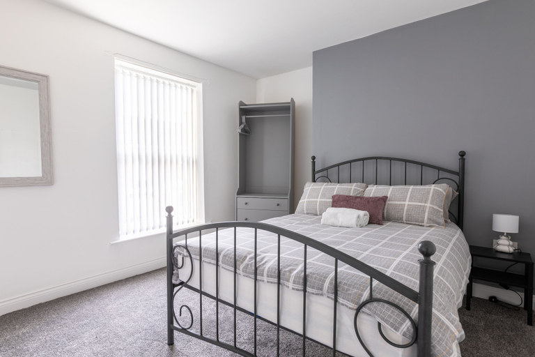 Bedroom 2, Platform Holderness House, Kingston upon Hull
