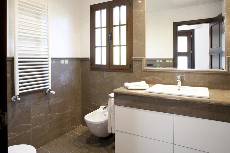 Bathroom 4, Eva Recommends Casa La Planilla, Málaga