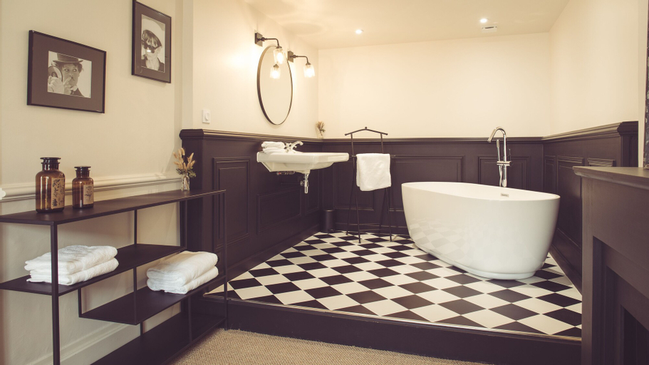 Bedroom 4, La Villa Célestine, Yonne