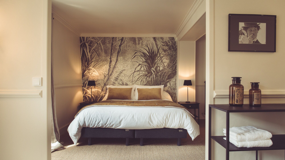 Bedroom 3, La Villa Célestine, Yonne