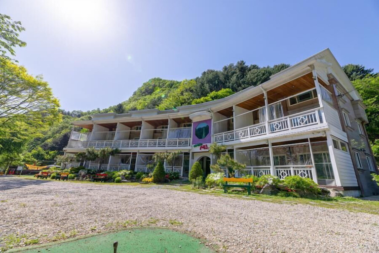 Exterior & Views 2, Pocheon Jayeongwasaramdel Pension, Pocheon