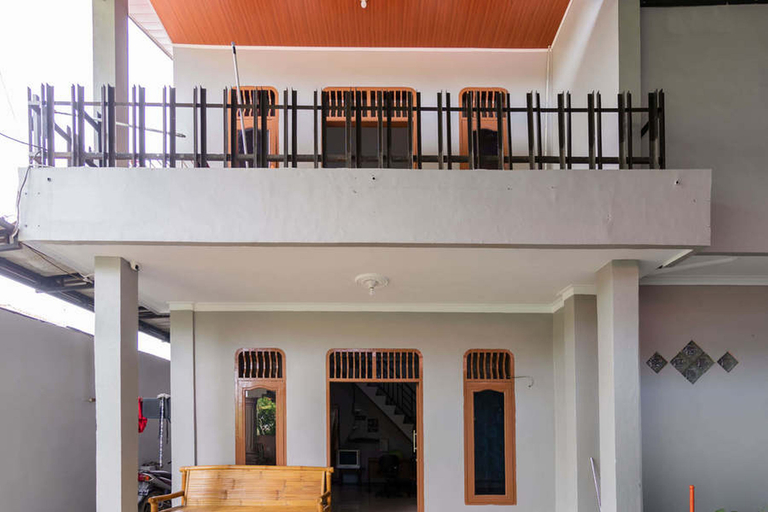Exterior & Views 2, Home Stay Kembar Syariah RedPartner, Binjai