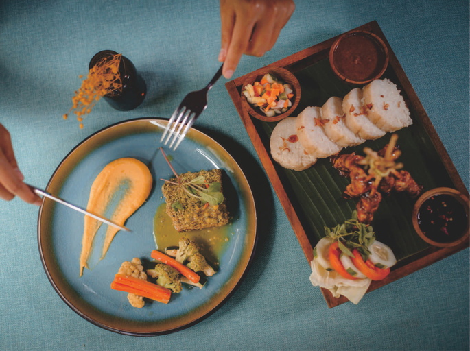 Food & Drinks 18