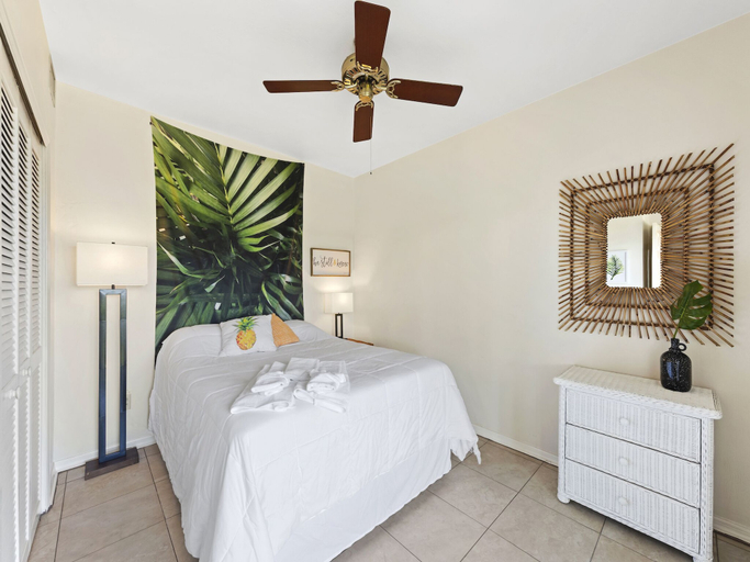 Bedroom 4, Anchors Away A, Lee