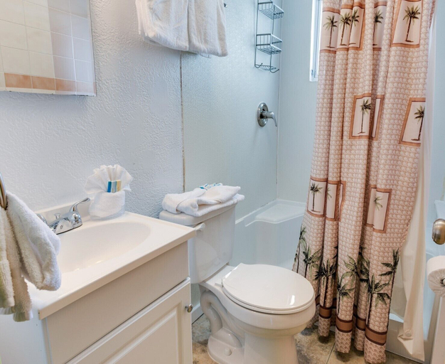 Bathroom, Snowbird Landing, Lee