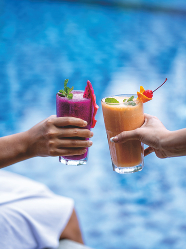 Food & Drinks 13