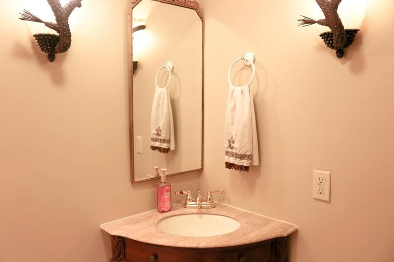 Bathroom 4, Opus House, Natchitoches