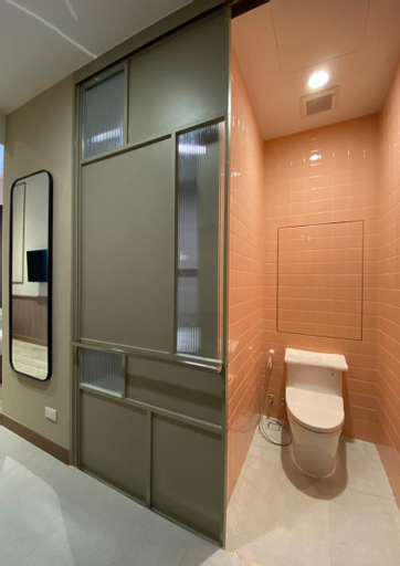 Bathroom 4