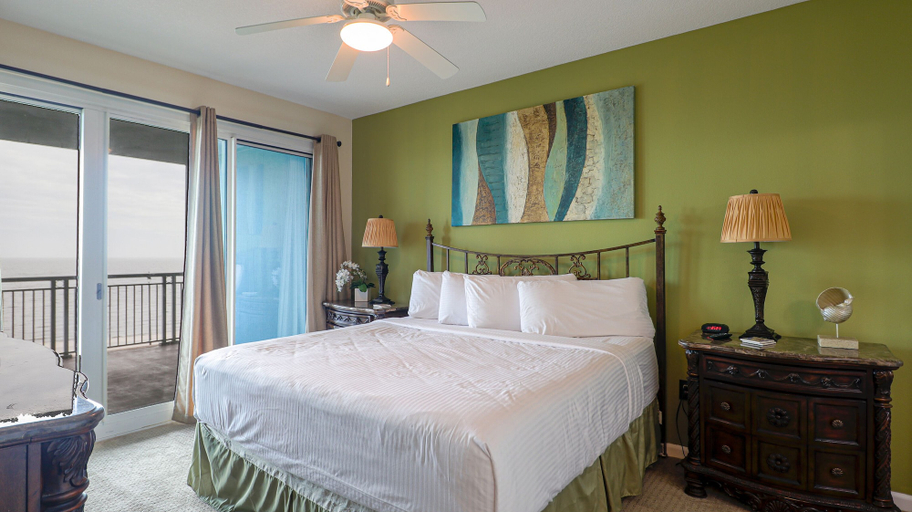Bedroom 4, Legacy II 403, Harrison