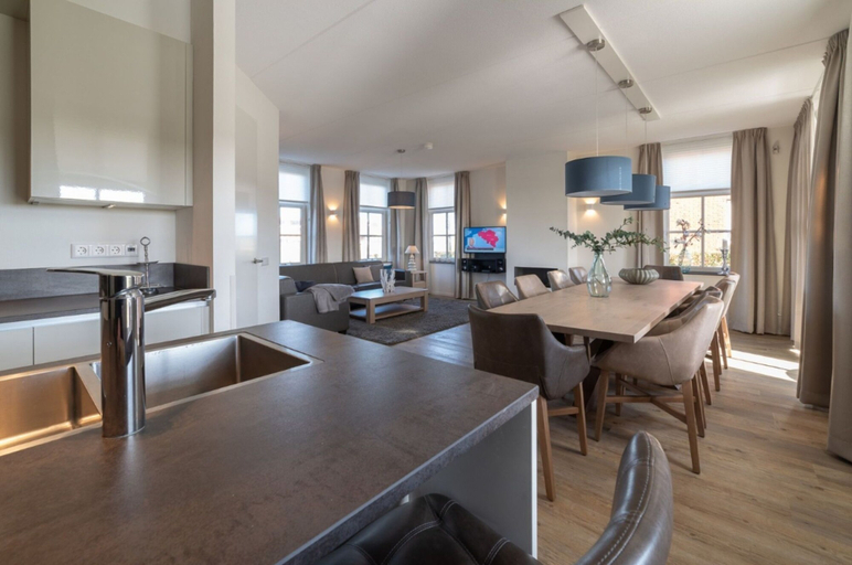Others 5, Holiday Home in Colijnsplaat by the Sea, Noord-Beveland
