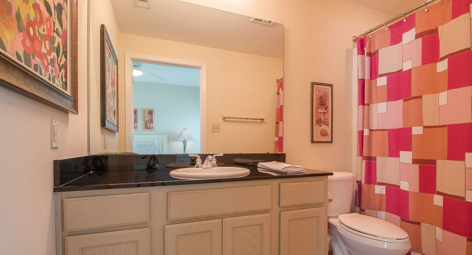 Bathroom 4, Legacy I 601, Harrison