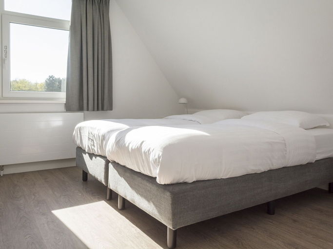Bedroom 3, Family Texel Stay w Garden, Texel
