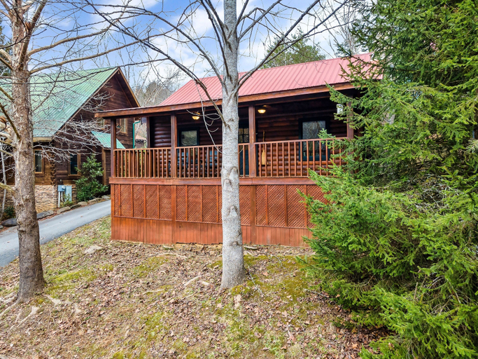 Exterior & Views 2, LOVE SHACK, Sevier