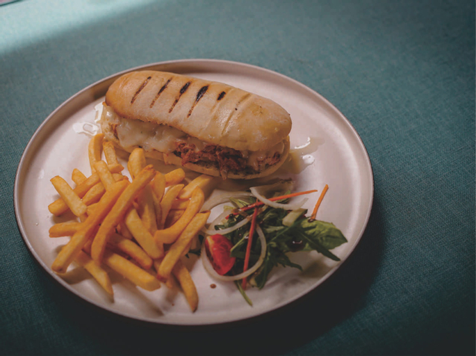 Food & Drinks 14