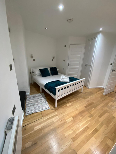 Bedroom 4, Modern 1 Bed Apartment, Wokingham