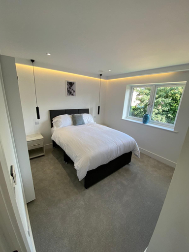 Bedroom 5, Modern 2 Bed 2 Bath Flat, West Berkshire