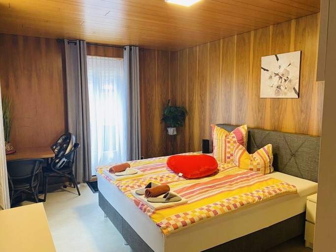 Bedroom 2, Hotel Sternen, Uri