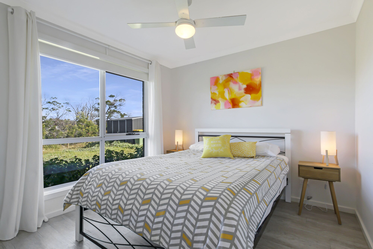 Bedroom 2, The Friendly Pelican, E. Gippsland - Bairnsdale