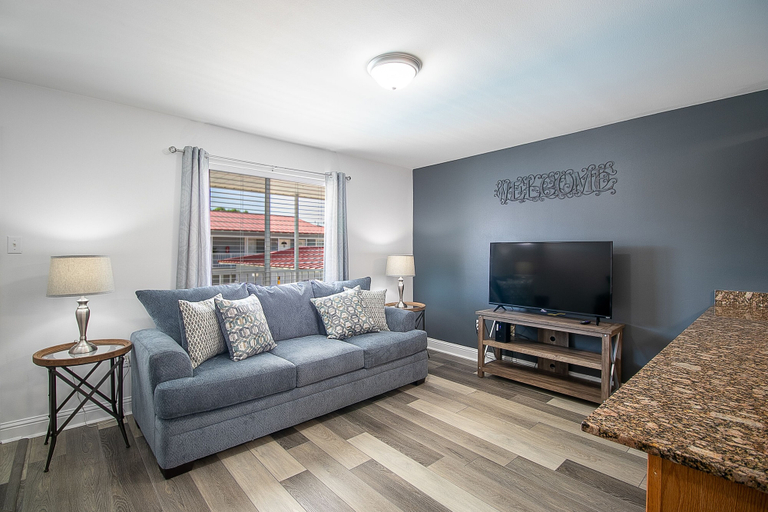 Others 1, Oak Shores 126, Harrison