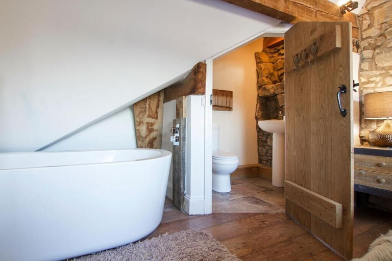 Bathroom 3, Romneys Apartments and Suites, Cumbria