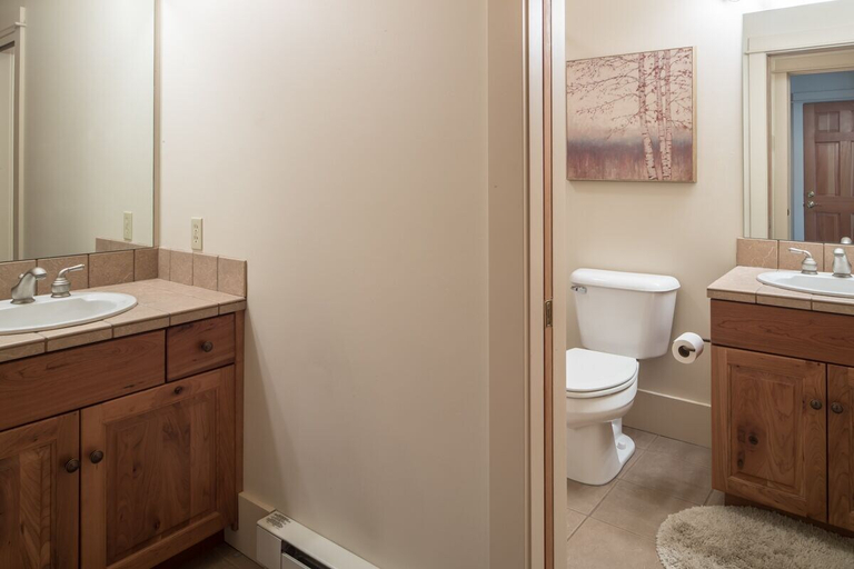 Bathroom 4, Crail Creek Condos at Big Sky, Gallatin