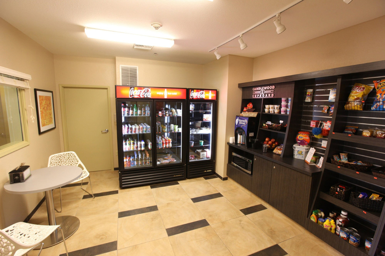 Food & Drinks 5, Candlewood Suites St Joseph, Buchanan