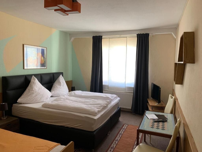 Bedroom 2, PensioNett, Salzlandkreis
