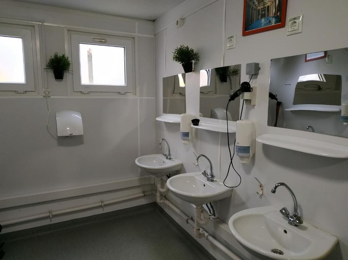 Bathroom 3, Haller Wooden Houses - Campsite, Budapesti