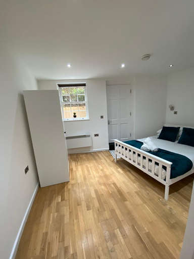 Bedroom 2, Modern 1 Bed Apartment, Wokingham