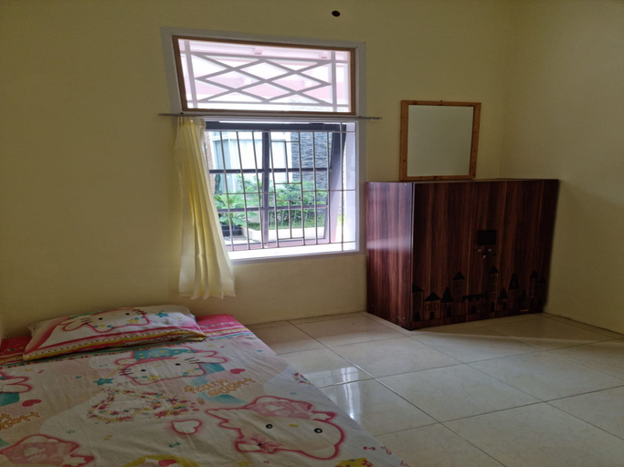 Bedroom 3, D'Rose House, Serang