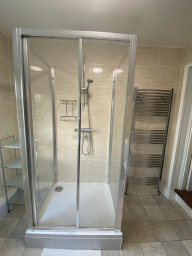 Bathroom 5, Reading 3 bedroom, Wokingham
