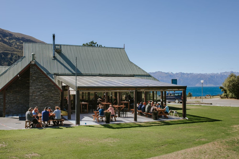 Exterior & Views 2, Lake Hawea Hotel, Queenstown-Lakes