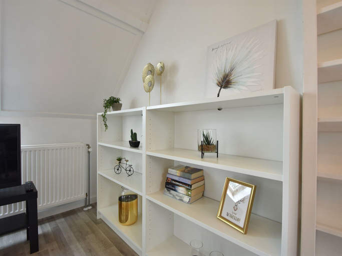 Others 5, Modern Holiday Home in Wolphaartsdijk with Private Garden, Goes