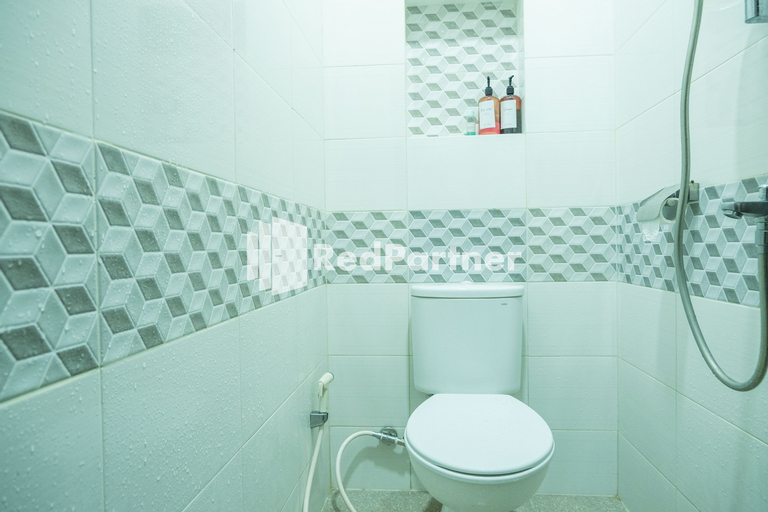 Bedroom 4, Guest House B Fren Syariah Near JIH Yogyakarta Mitra RedDoorz, Sleman