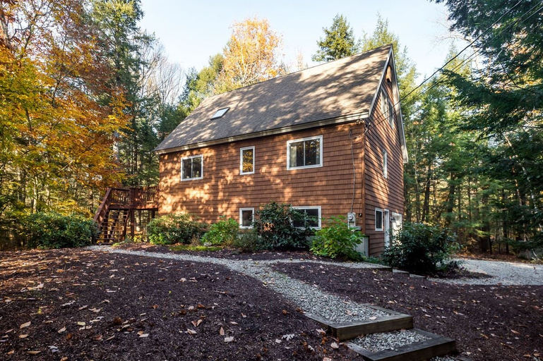 Exterior & Views 1, Lake Winnipesaukee - Beach Access - 140, Carroll