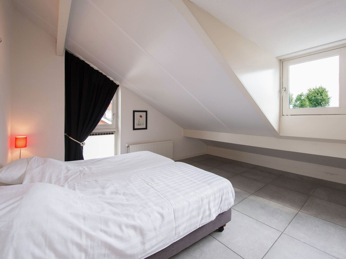 Bedroom 3, Houseboat in Netherlands with Private Dock, Uitgeest