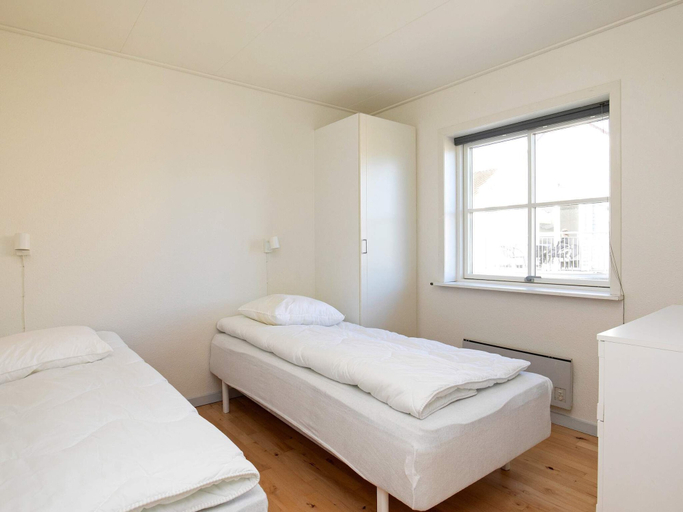 Bedroom 2, 4 Person Holiday Home in Hals, Aalborg
