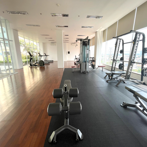 2BR with Netflix & Pool at Vittoria Residence Near Airport, Jakarta Barat