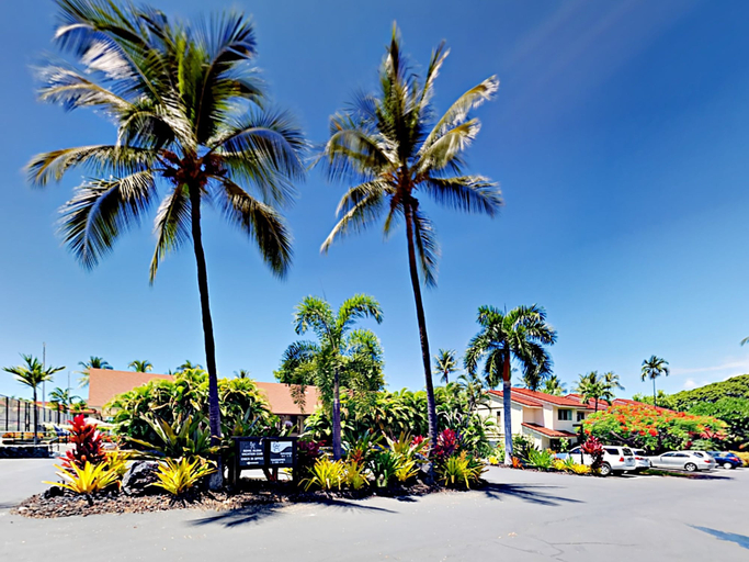 Exterior & Views 2, Unobstructed Oceanfront! 2br + Loft W/ Lanai, Pool 2 Bedroom Condo, Hawaii
