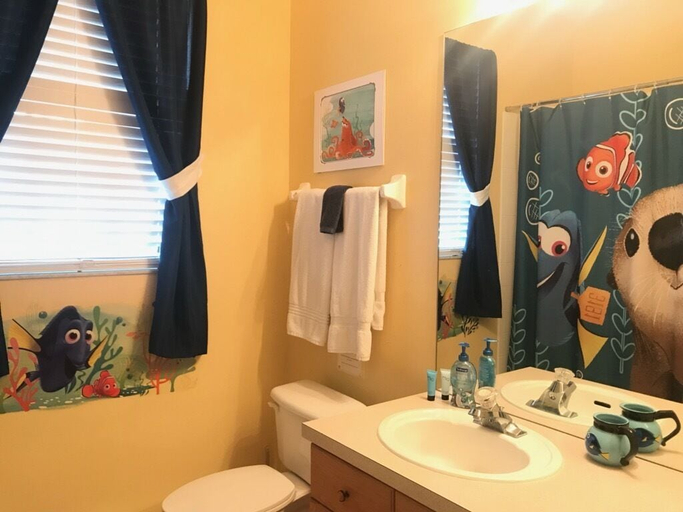 Bathroom 4, Copa Cabana, Osceola